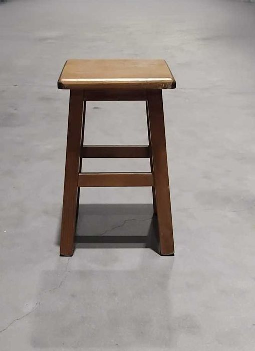 Banco em Madeira - NOVO