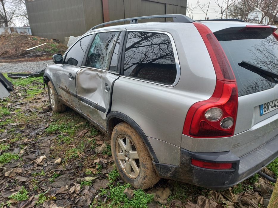 Продам Volvo xc 90.