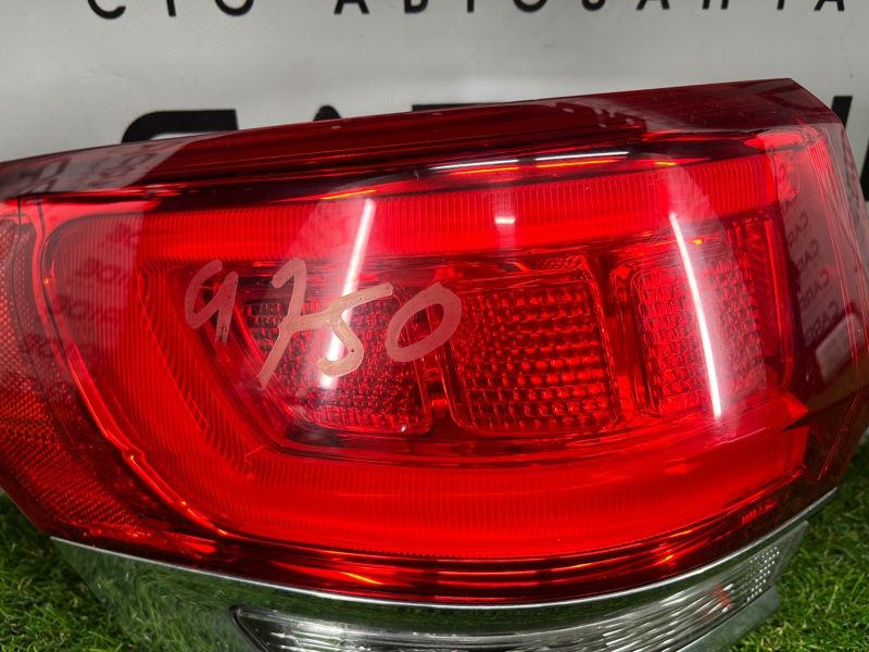 Задний фонарь левый Jeep Grand Cherokee WK2 3.0 Diesel EXF 2014