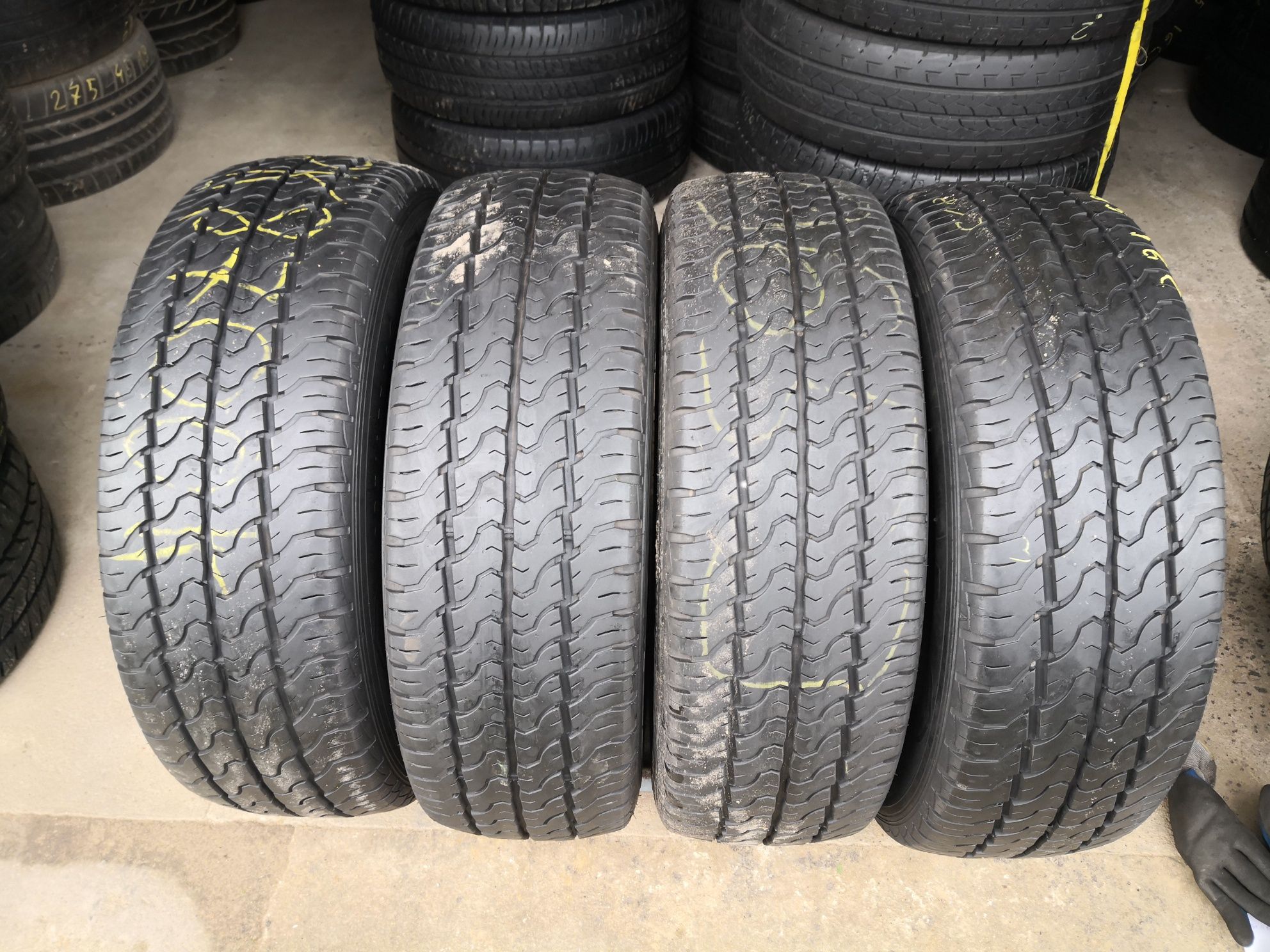 235/65/16c Dunlop 2021r 8.5mm