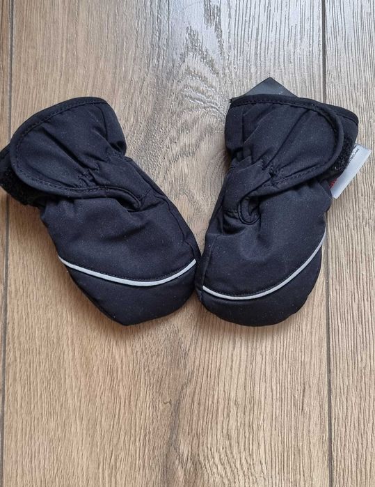 Czarne rękawiczki HM