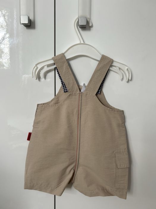 Spodenki dziecięce na szelkach r. 68 nowe