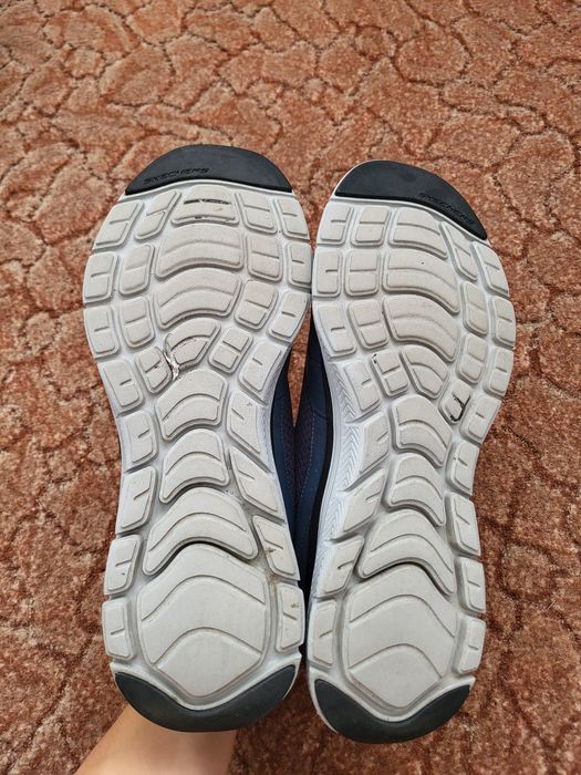 Оригинальные мужские кроссовки Skechers