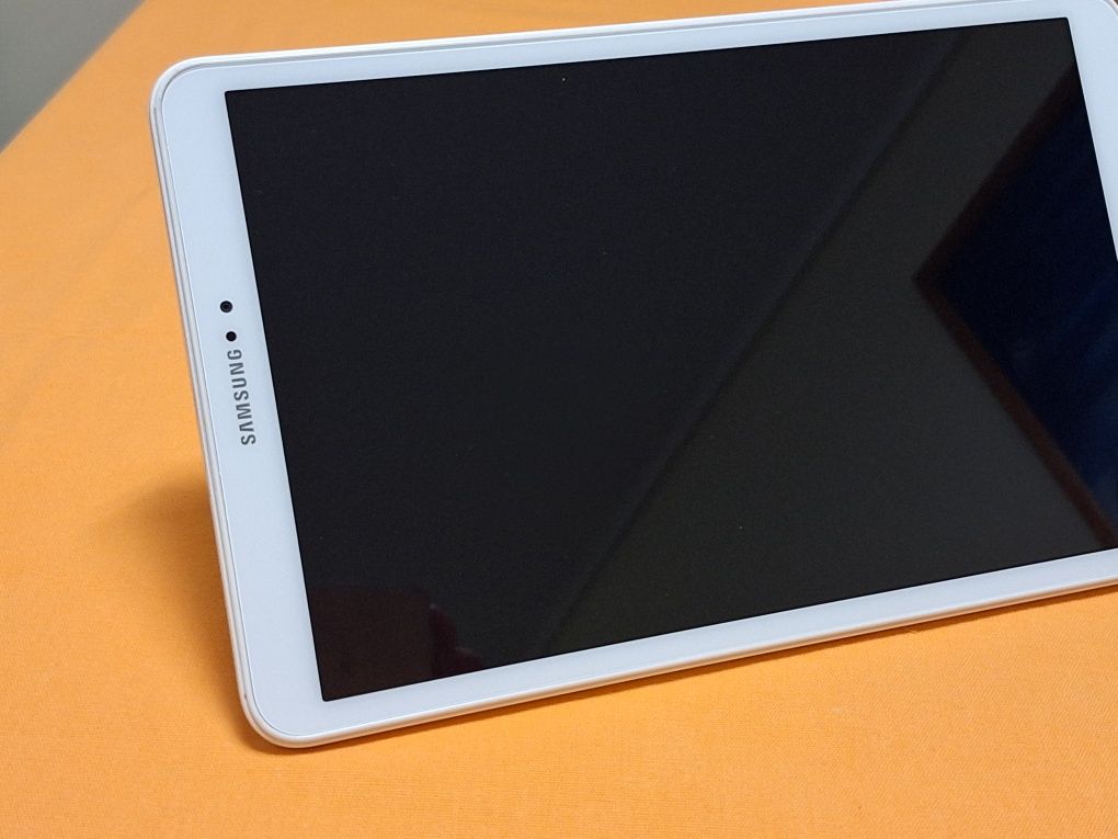 Samsung Tablet 10 polegadas branco - como novo