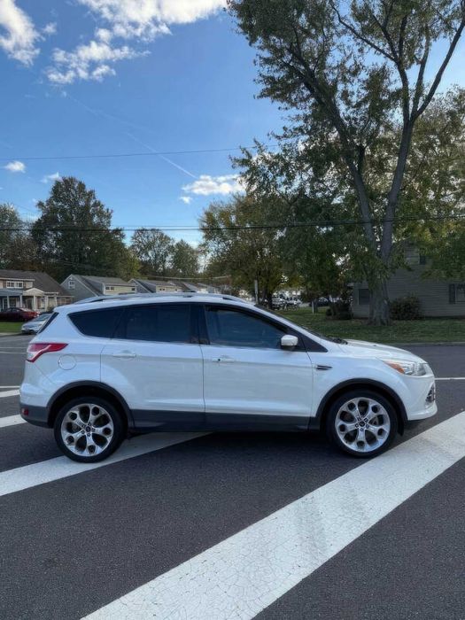 Ford Escape Titanium      2015