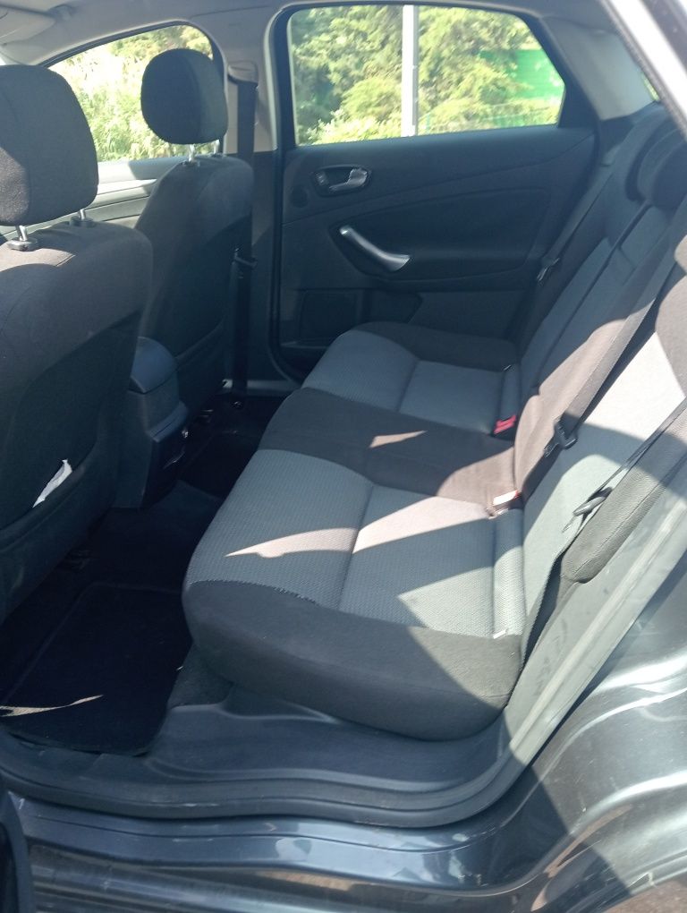 Forde Mondeo  1,8