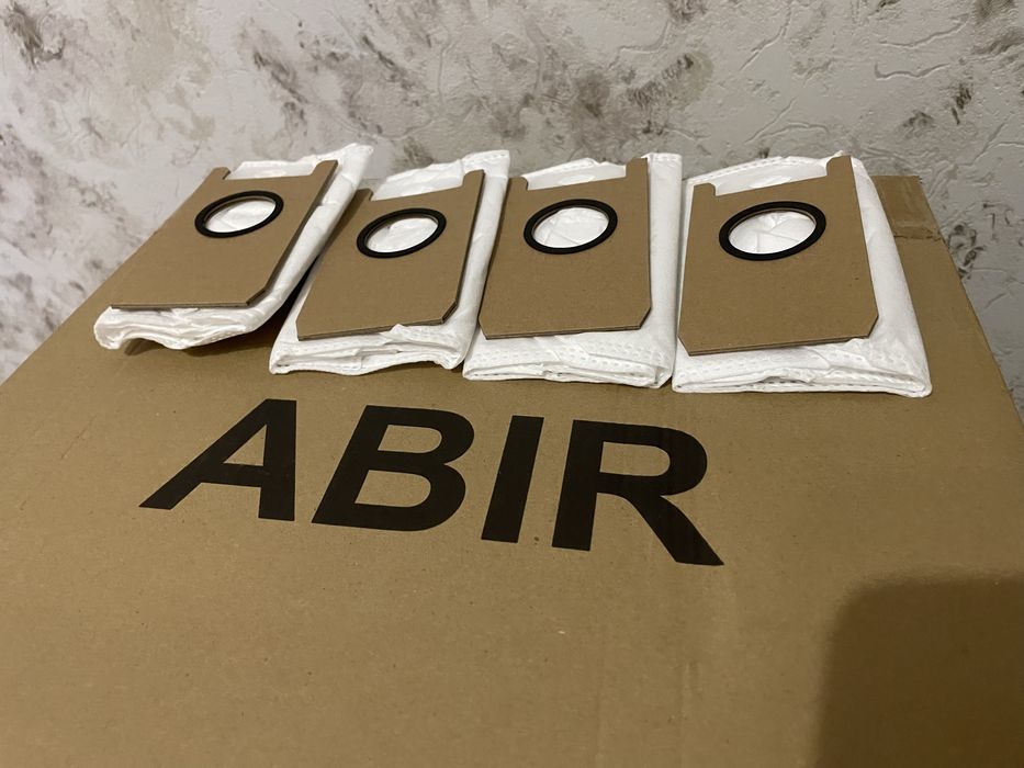 Робот пилосос ABIR K30 зі станцією самоочищення+два додаткові мішки.
