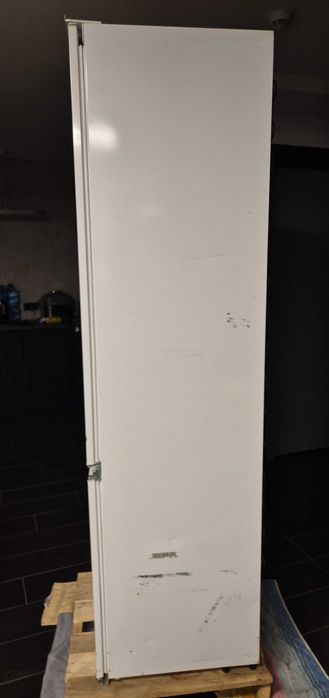 Lodówka do zabudowy AEG SCB819F8FS. Środek praktycznie nowy.