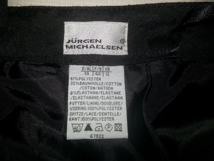 Платье костюм для праздника. Германия. р 38-40