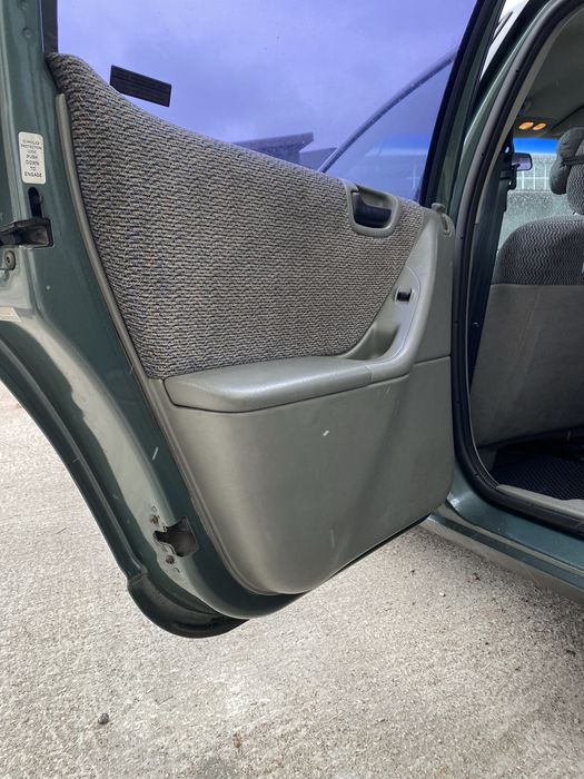 Chrysler Stratus LE 2.0