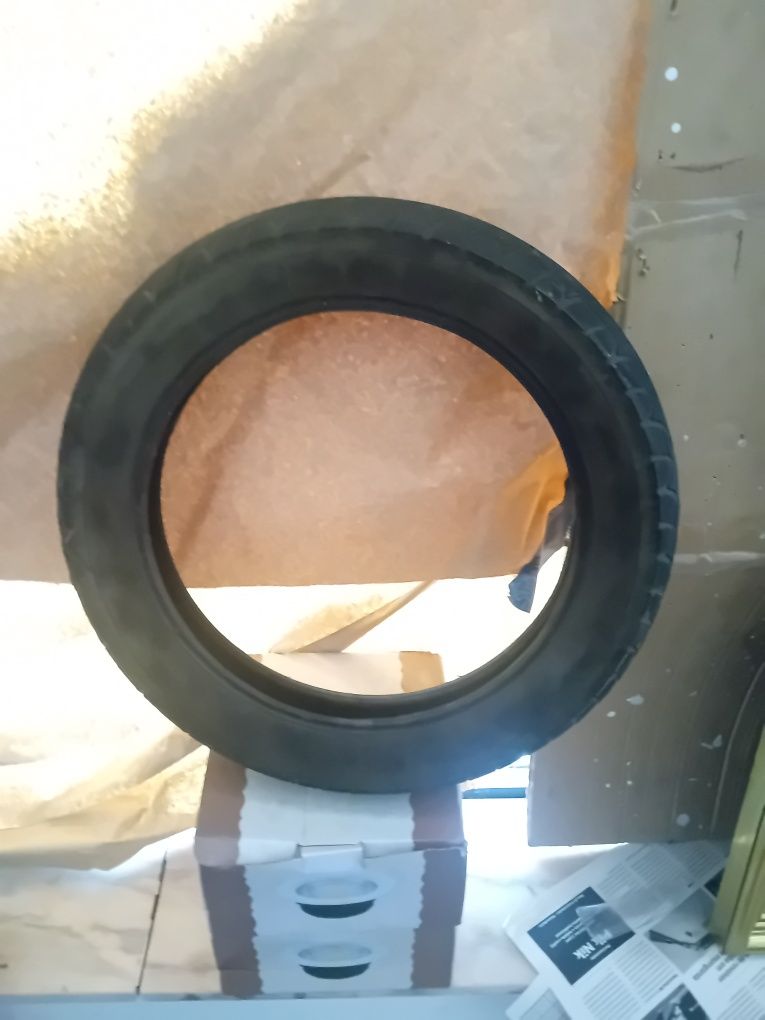 Pneu de Scooter eléctrica usado em bom