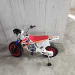 Moto elétrica infantil