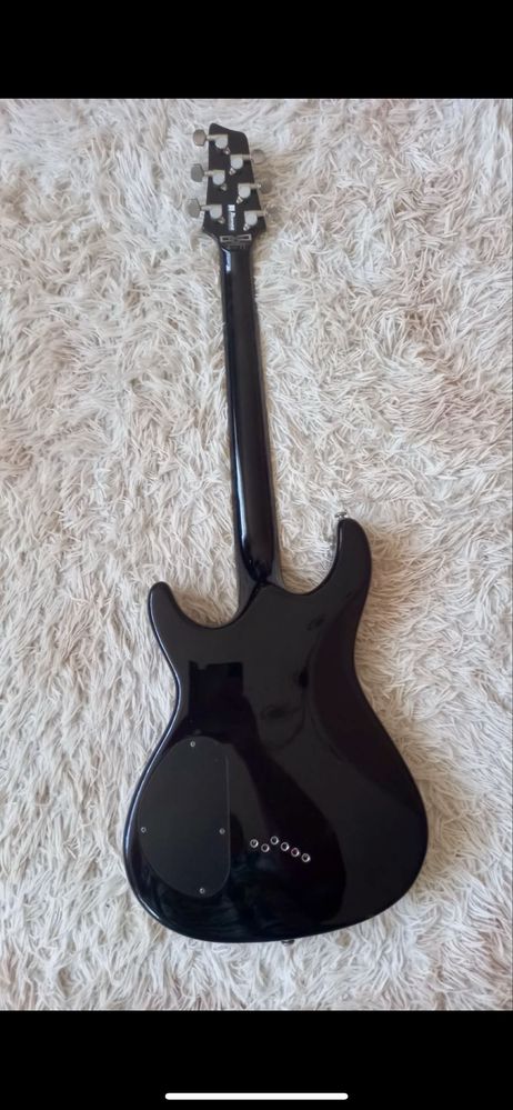 Ibanez SZ320 Korea. Вклеєний гриф.
