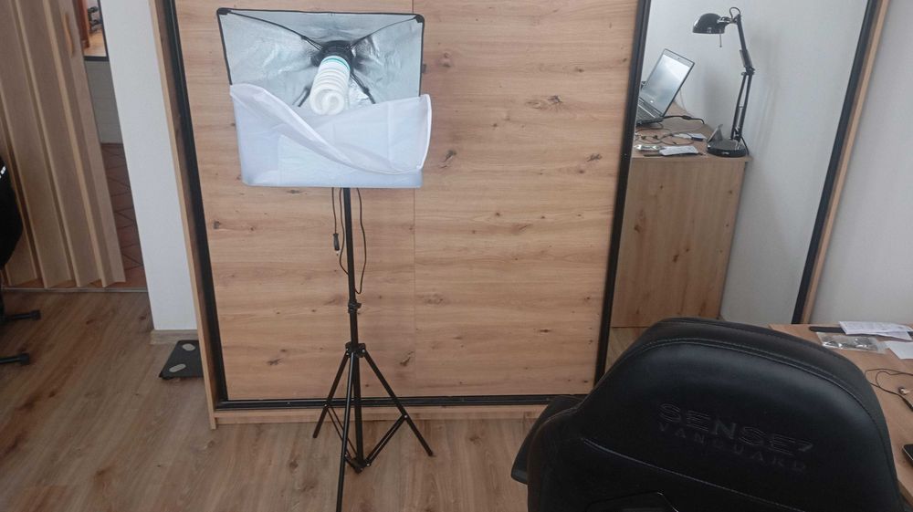 Softbox oświetlenie studyjne 40x40 + statyw + 120W 5500 K lampa - Nowe