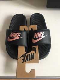 Klapki Nike rozm.35,5