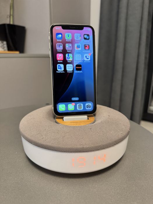 Докстанція/колонка/зарядка для iphone (Philips)