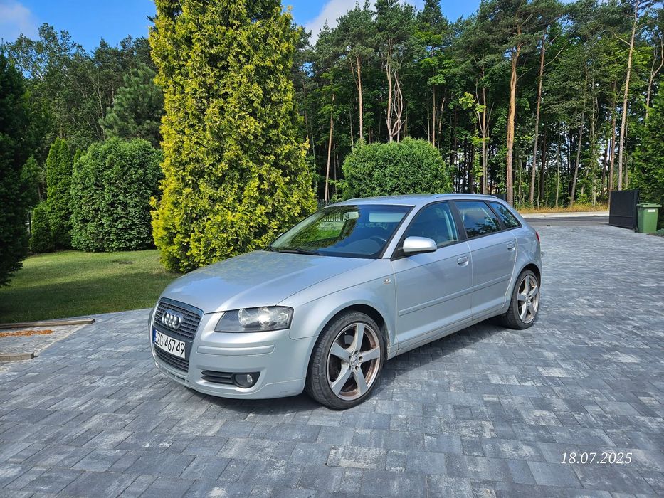 Audi A3 Audi a3 8p quattro duża navi 2.0 tfsi