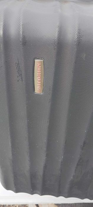 продам велику валізу