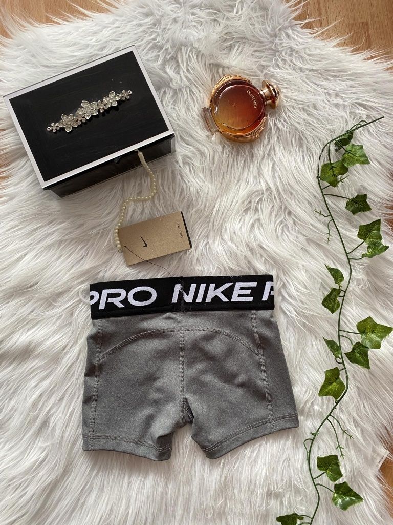Nike Pro spodenki/szorty dla dziewczynki