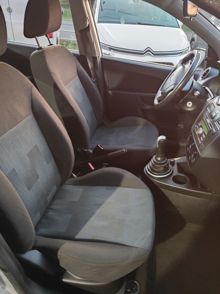 TOP TOP TOP FORD Fiesta