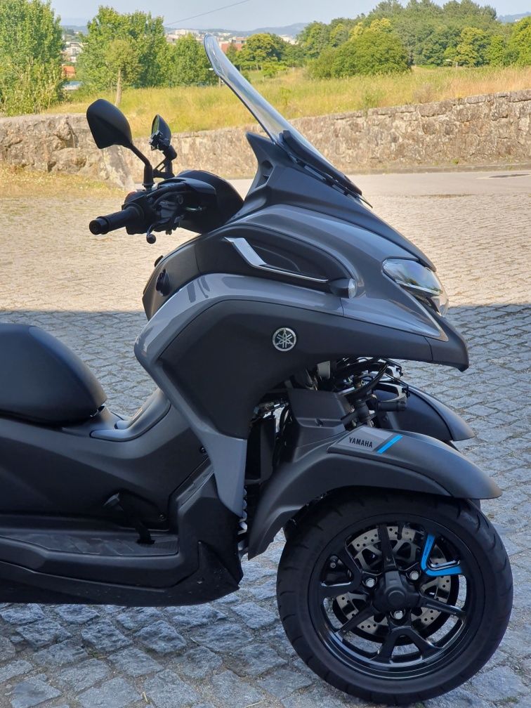 Vendo yamaha tricity 300
