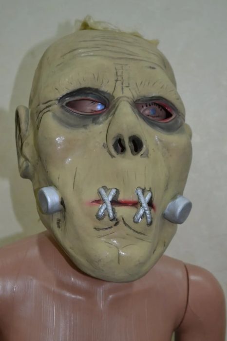 Продам маску для хеллоуина на взрослого