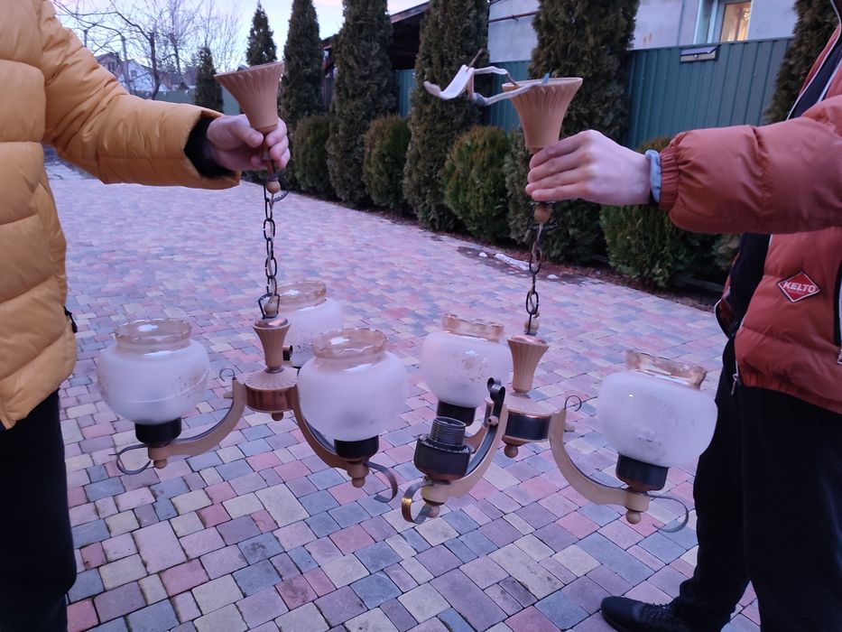 Светильники потолочний на 3-и плафона