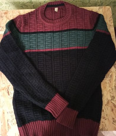 Продам свитер мужской