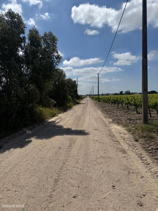 Terreno 1,57 ha com Projeto Aprovado – Setúbal e a 45 min de Lisboa