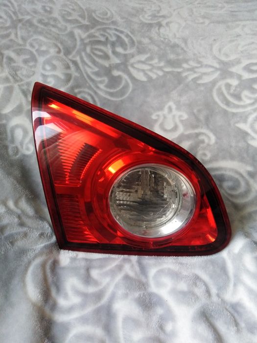 Lampa nissan qashqai J10 tył klapa prawa, lewa