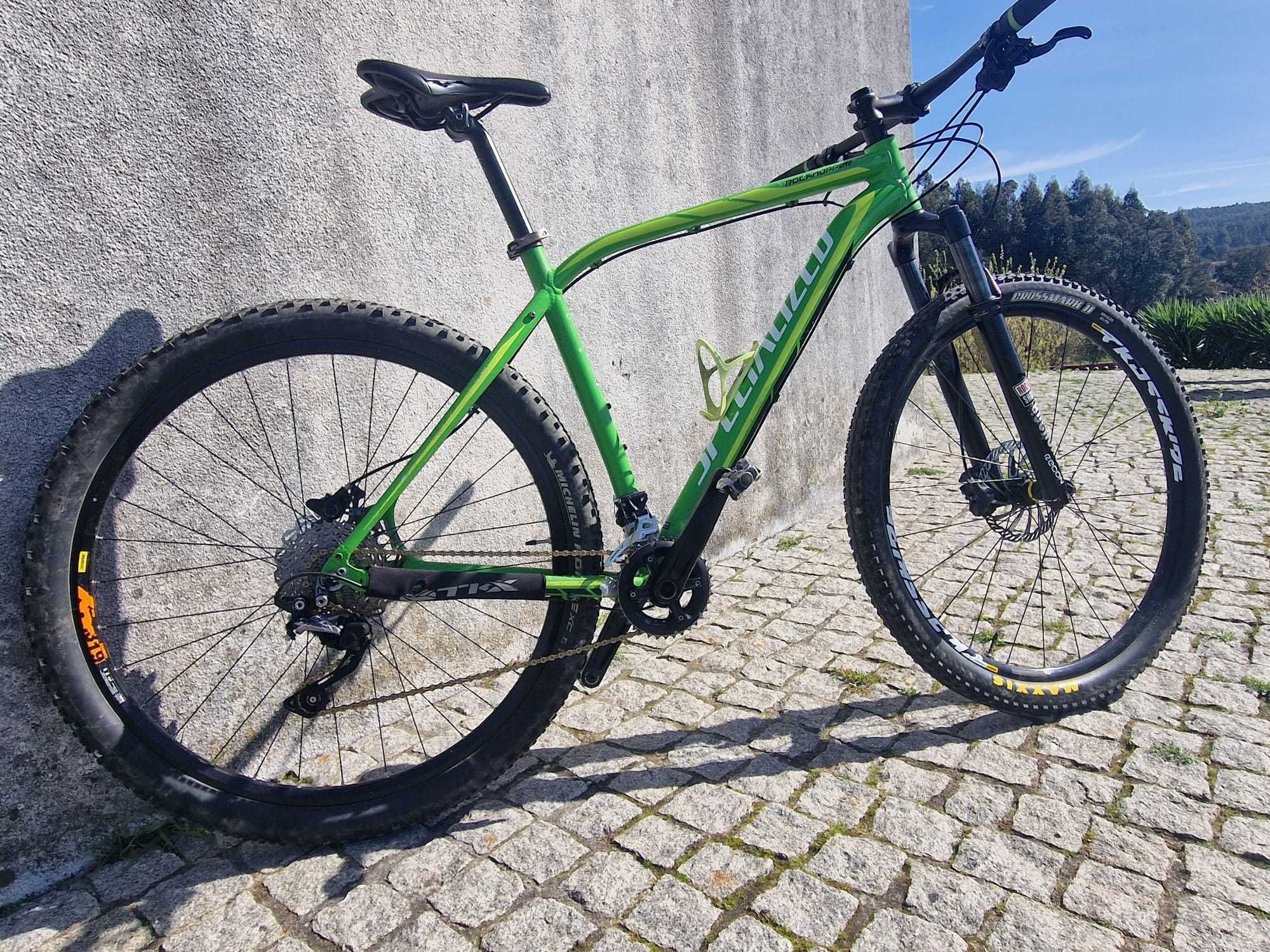 Bicicleta BTT Specialized Rockhopper 29