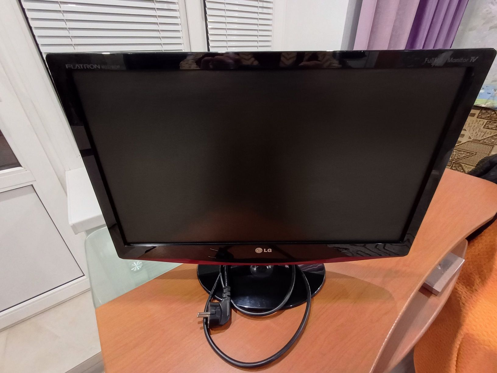 Монітор LG FLATRON m227wdp-pc