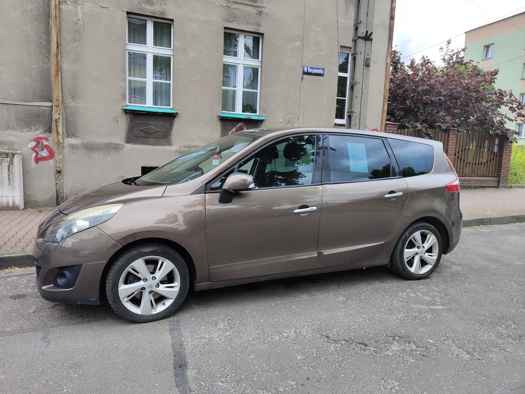 Renault grand scenic