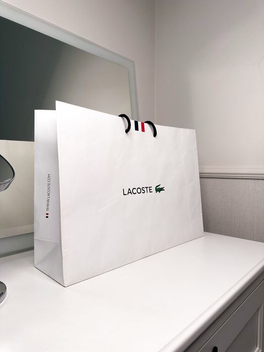 Torba Lacoste papierowa siatka logowana biała duża ozdobna pojemma