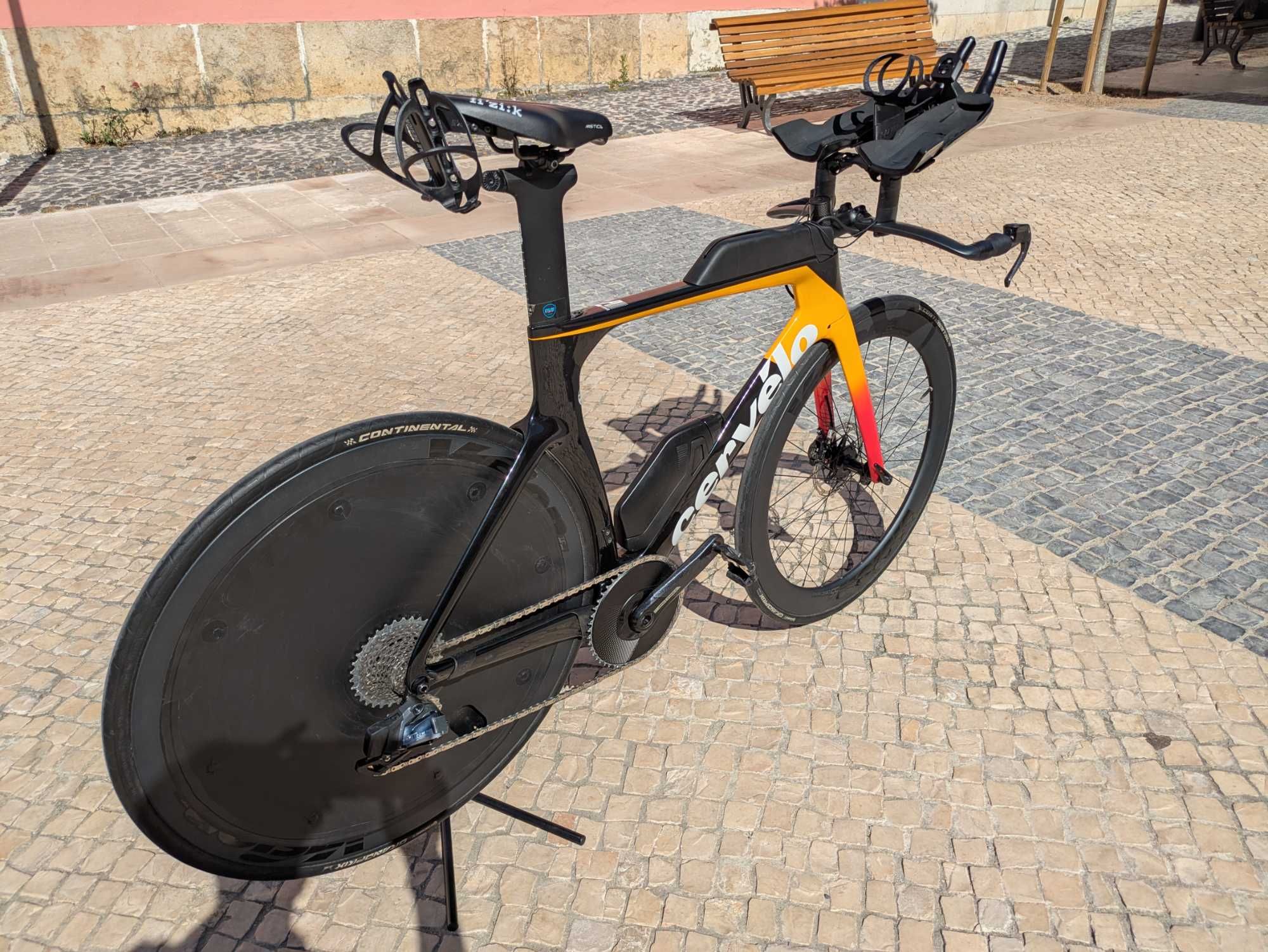 Bicicleta TT Cervélo P Series Sram eTap AXS 12-speed (54)