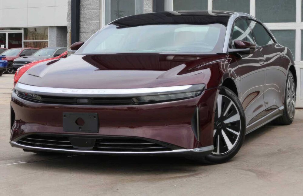 Lucid Air Touring      2023