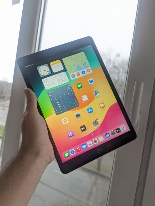 iPad 7 128gb чистий айклауд