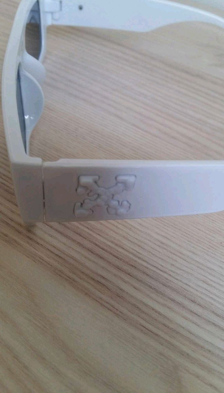 Okulary off white
