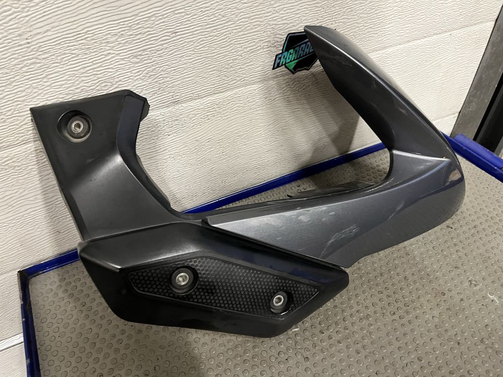 Owiewka prawa boczek yamaha xj6 diversion