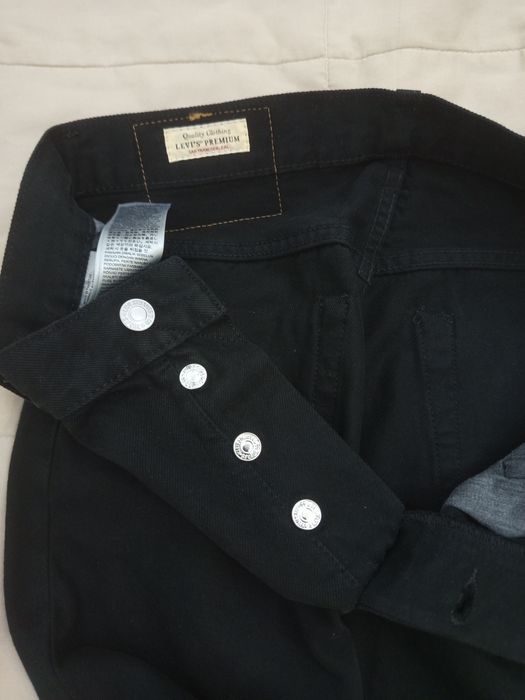 Calças LEVIS NOVAS tamanho W30 L32