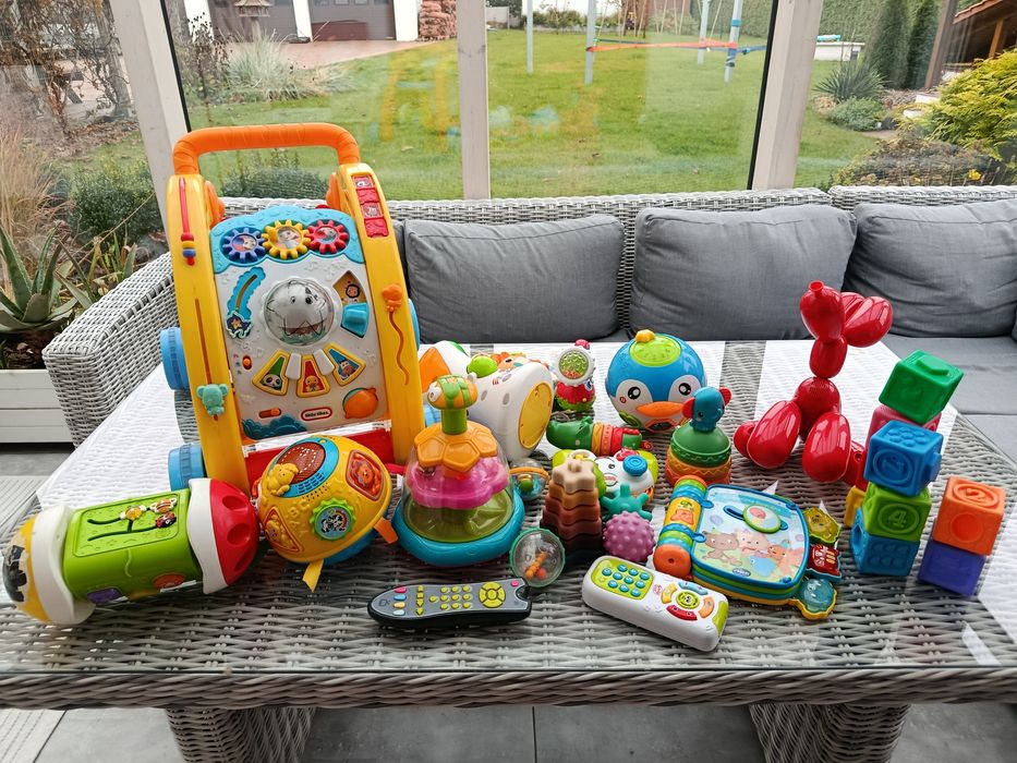 Zestaw zabawek dla maluszka