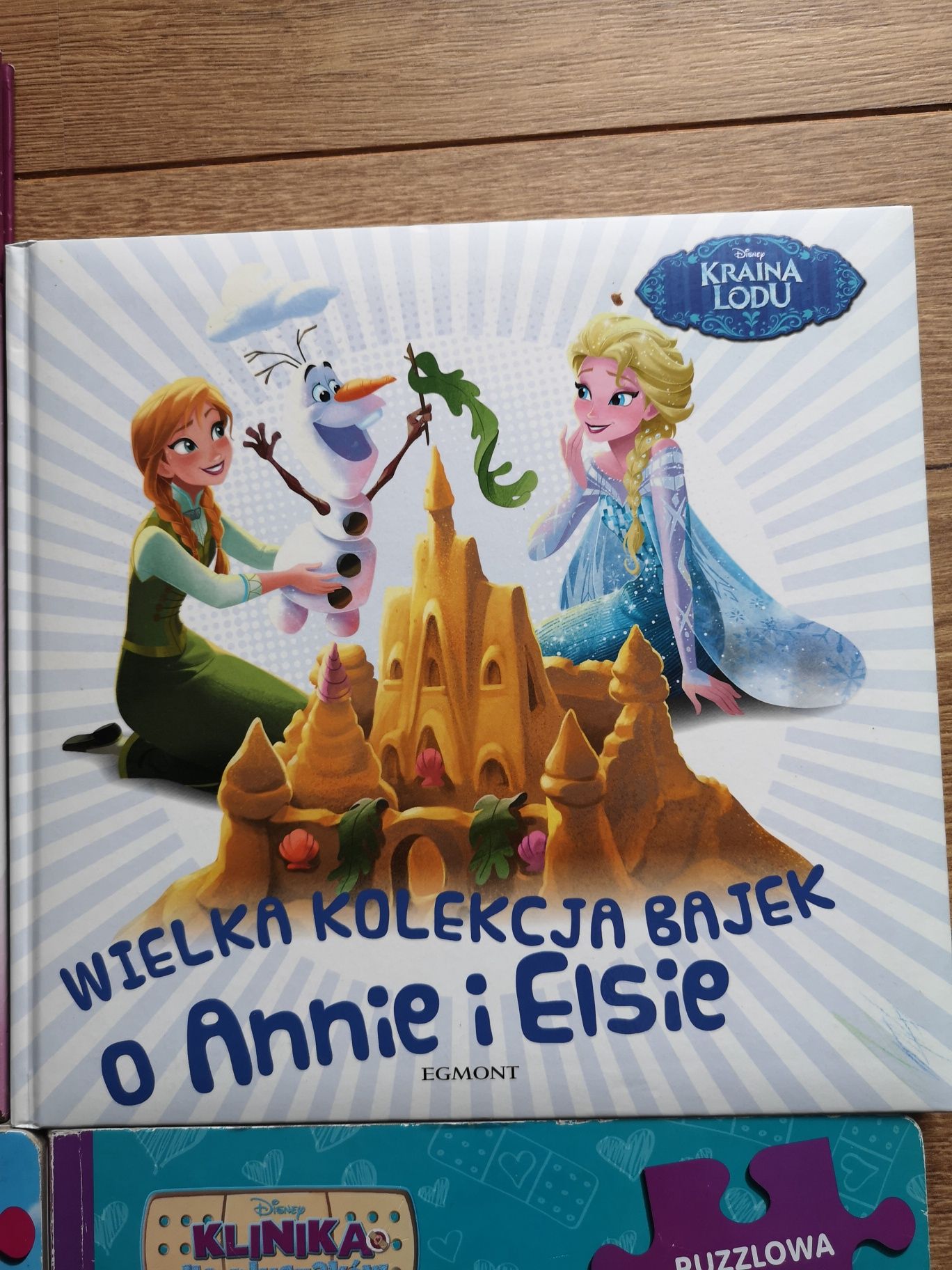 2 książki + 2 książki puzzlowe: Merida Waleczna, Dosia, Minnie, Frozen