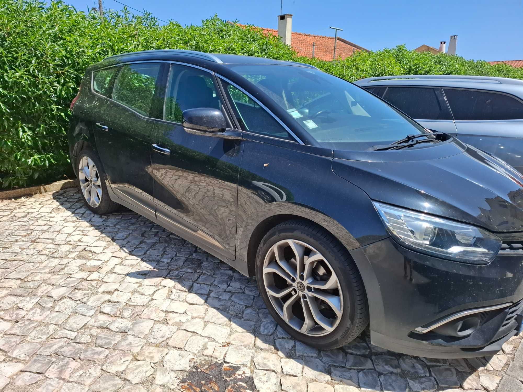 Renault Grand Senic (Inegociável)
