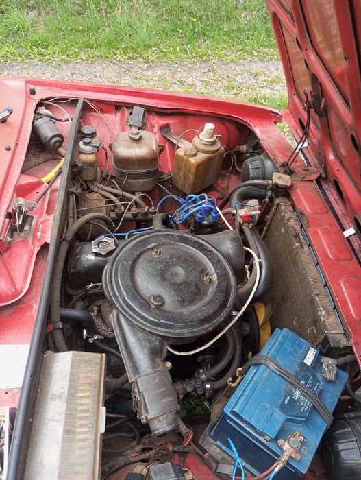 ВАЗ 2104 на повному ходу