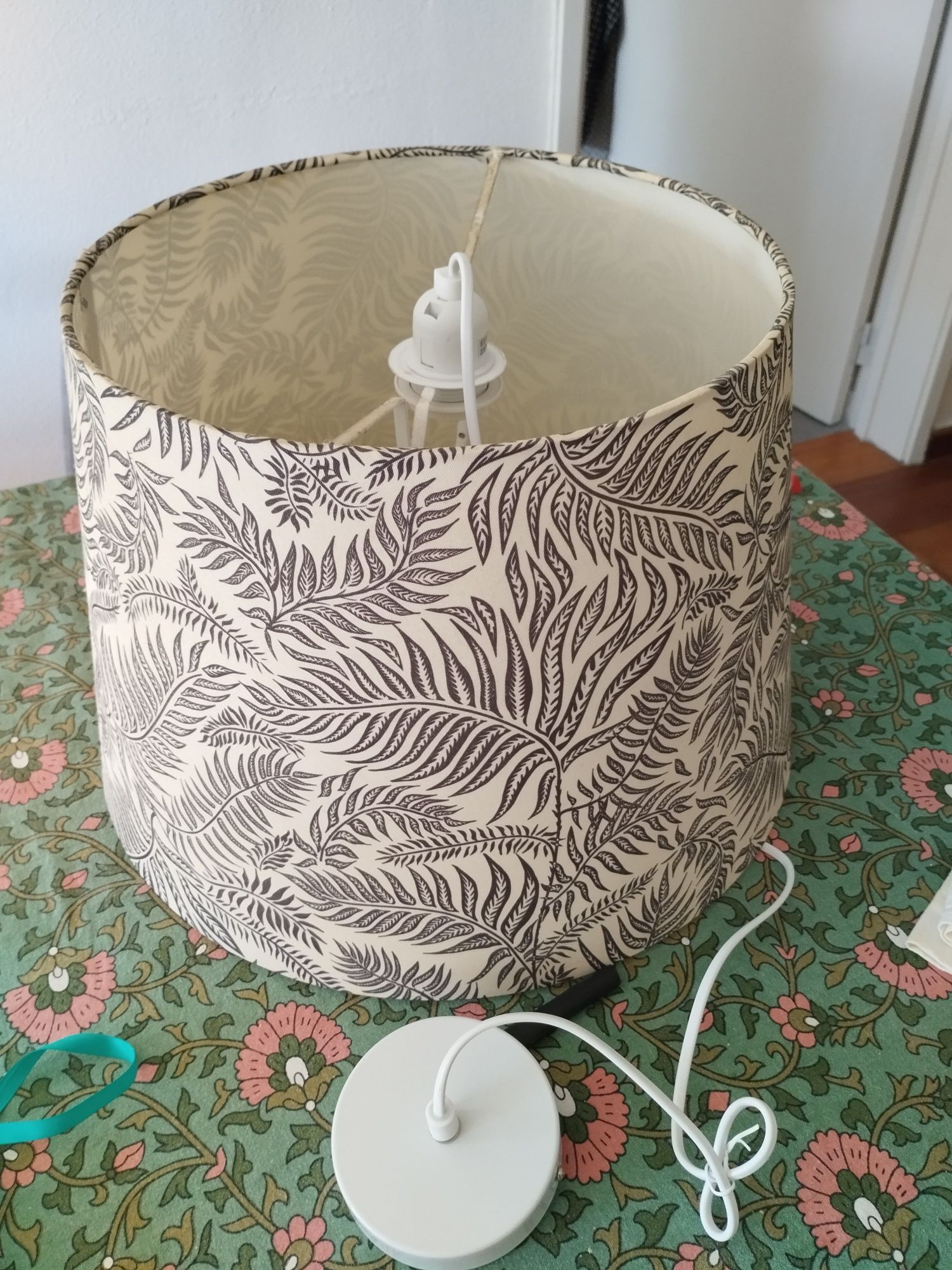 Candeeiro+ abajour IKEA