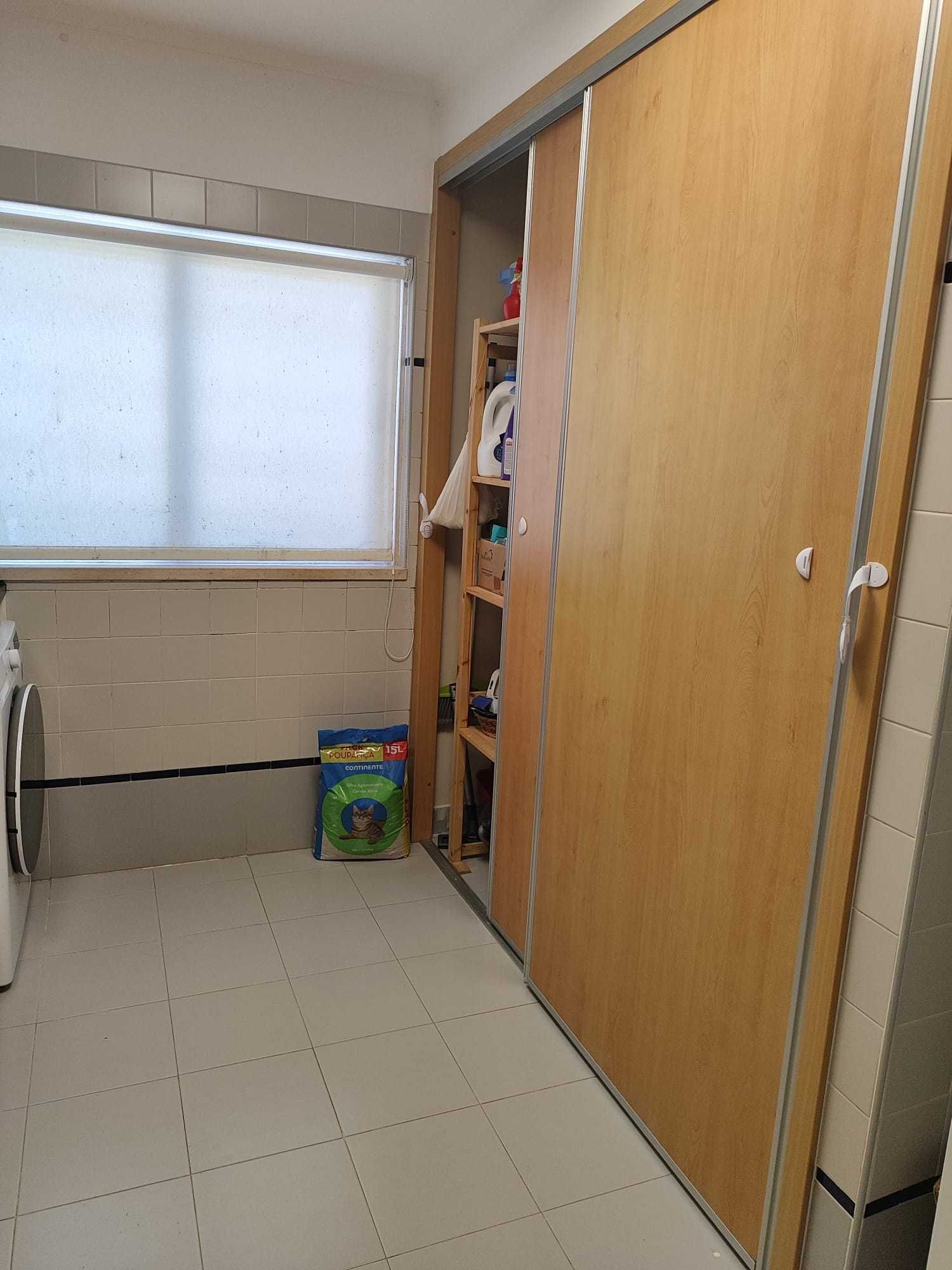 Alugo Quartos a raparigas, Alta Lisboa c/ despesas incluídas