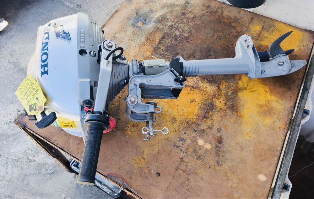 Barco insuflavel HonWave T40AE com motor