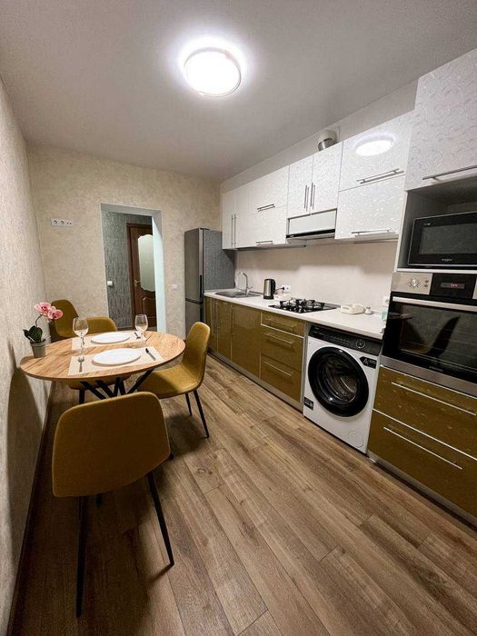 Приємні апартаменти в самому Центрі, Корпусний сад - Мережа HELEN