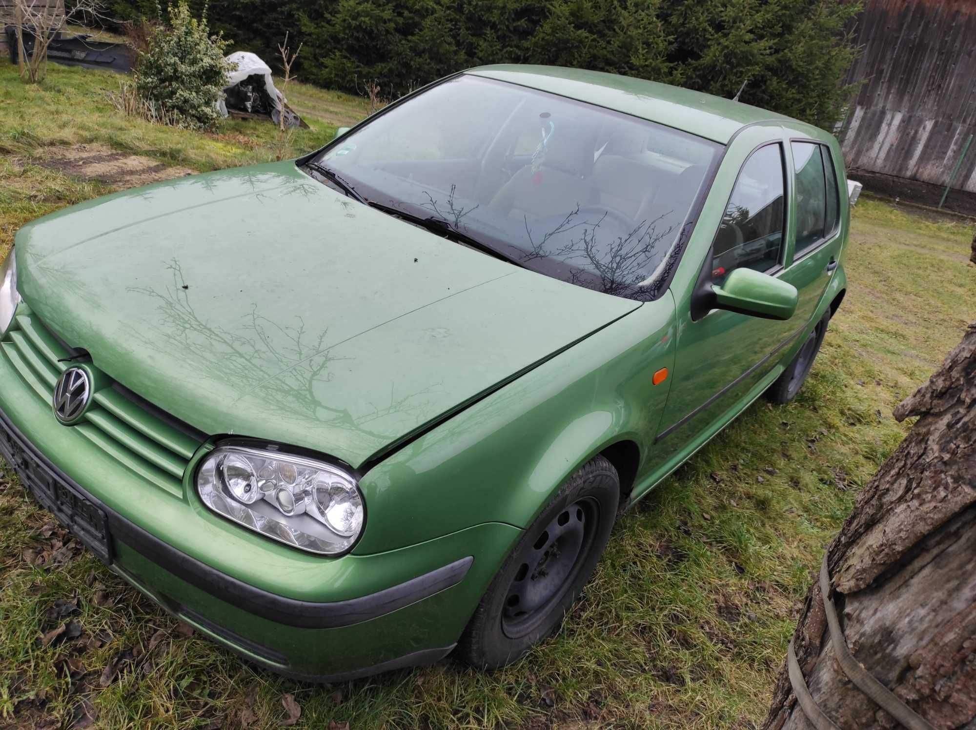 Golf IV oraz Mazda 6 wszystkie części, zderzak, maska, drzwi, klapa