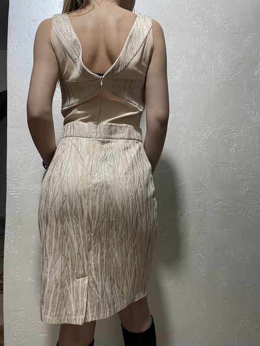 Плаття нове